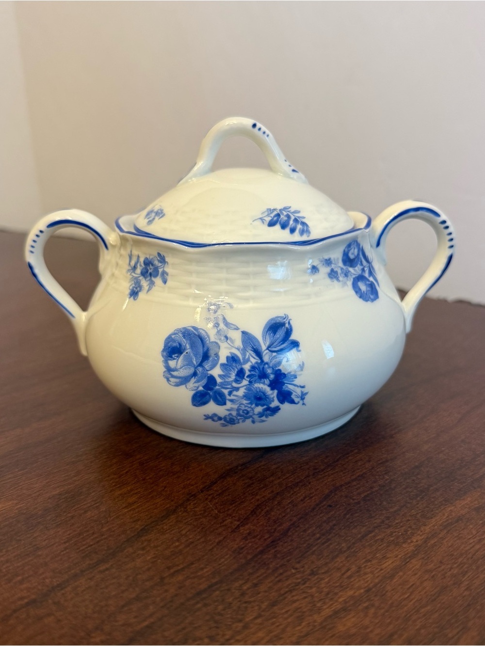 Antique Carl Teichert Meissen Blue Flowers Porcelain Covered Sugar Bowl - As-Is
